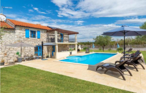 Awesome Home In Mihelici With Wifi